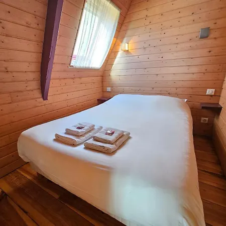 Chalé Cosy Avec Vue Degagee Pouzac