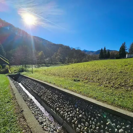 Chalet Cosy Avec Vue Dégagée Pouzac